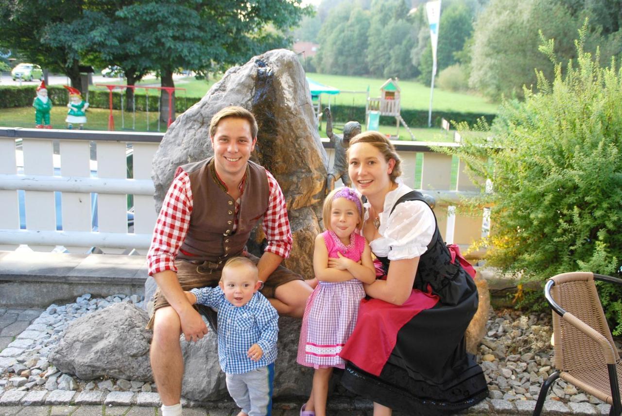 Traditions-Gasthaus Bayrischer Hof Leutkirch im Allgäu Dış mekan fotoğraf